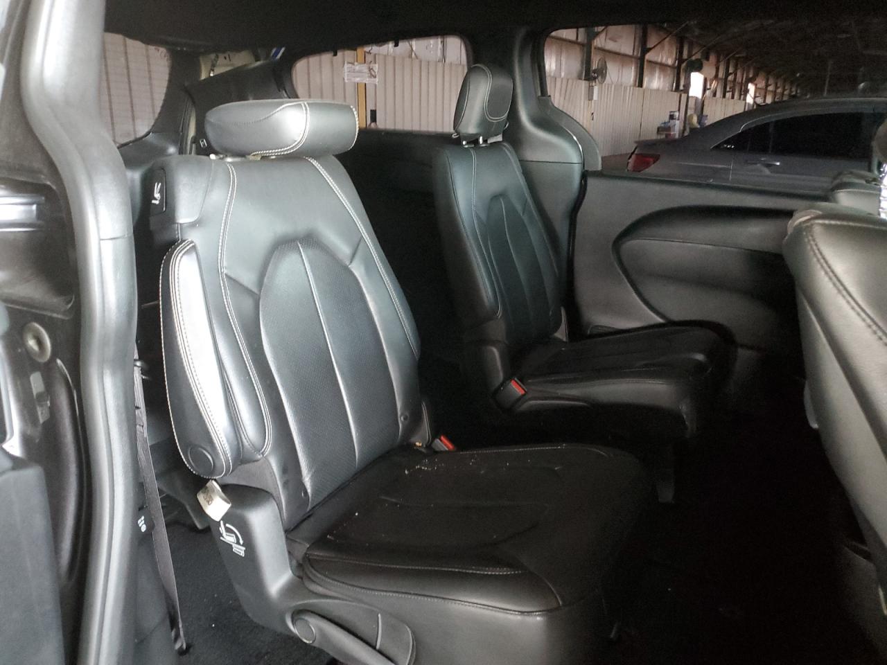 Автомобиль CHRYSLER PACIFICA TOURING L PLUS 2020 | GrandCar Автомобиль CHRYSLER PACIFICA TOURING L PLUS 2020 | GrandCar