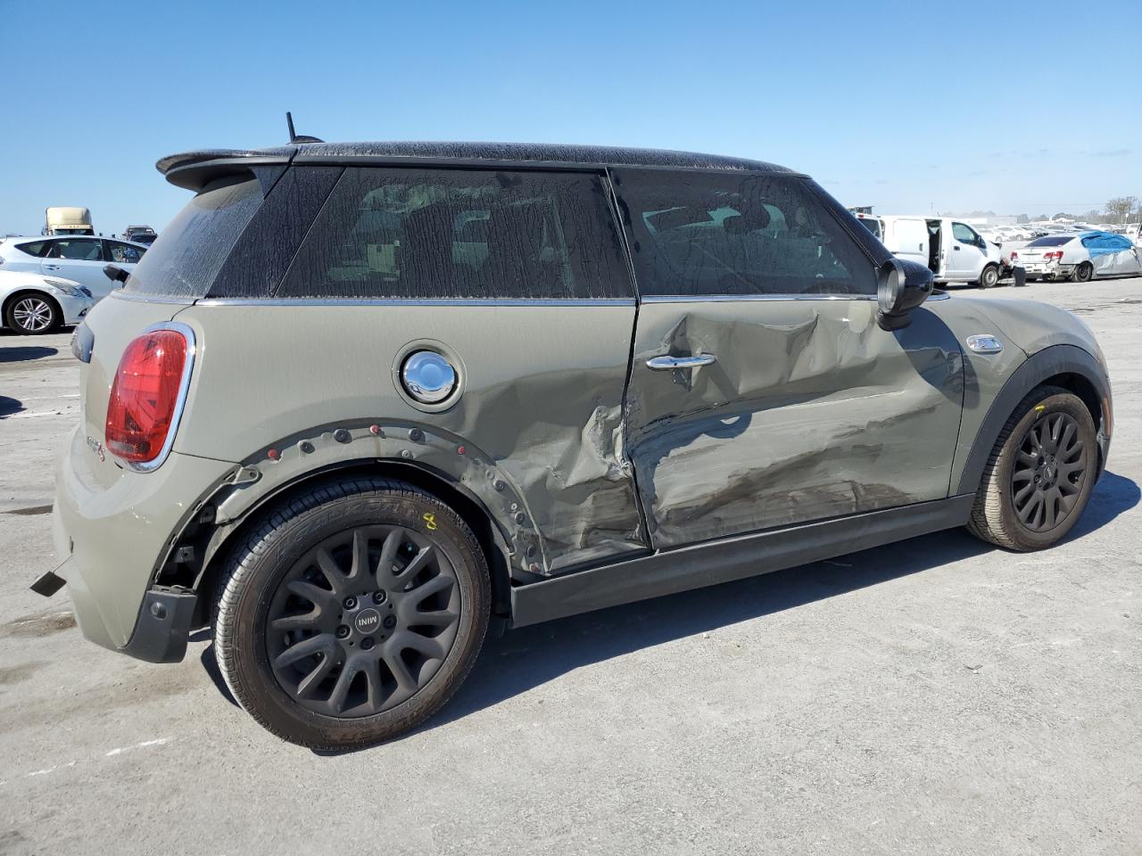 Автомобиль MINI COOPER S 2020 | GrandCar Автомобиль MINI COOPER S 2020 | GrandCar