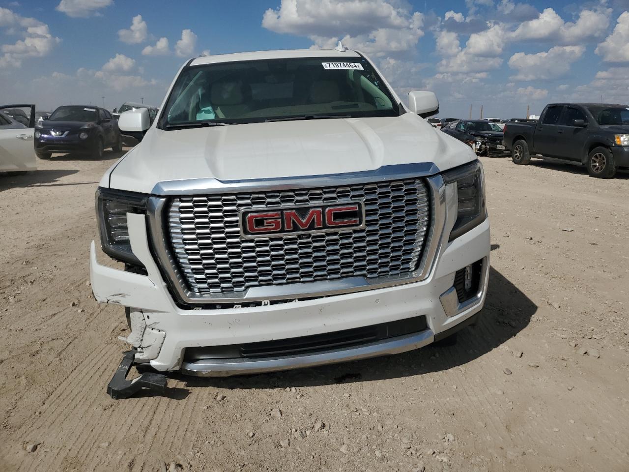 Автомобіль GMC YUKON XL DENALI 2021 | GrandCar Автомобіль GMC YUKON XL DENALI 2021 | GrandCar