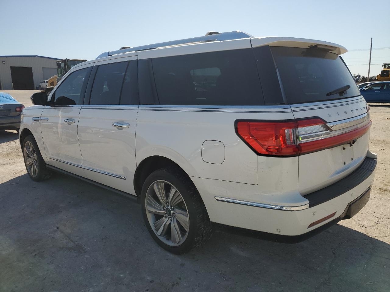 Автомобиль LINCOLN NAVIGATOR L RESERVE 2018 | GrandCar Автомобиль LINCOLN NAVIGATOR L RESERVE 2018 | GrandCar