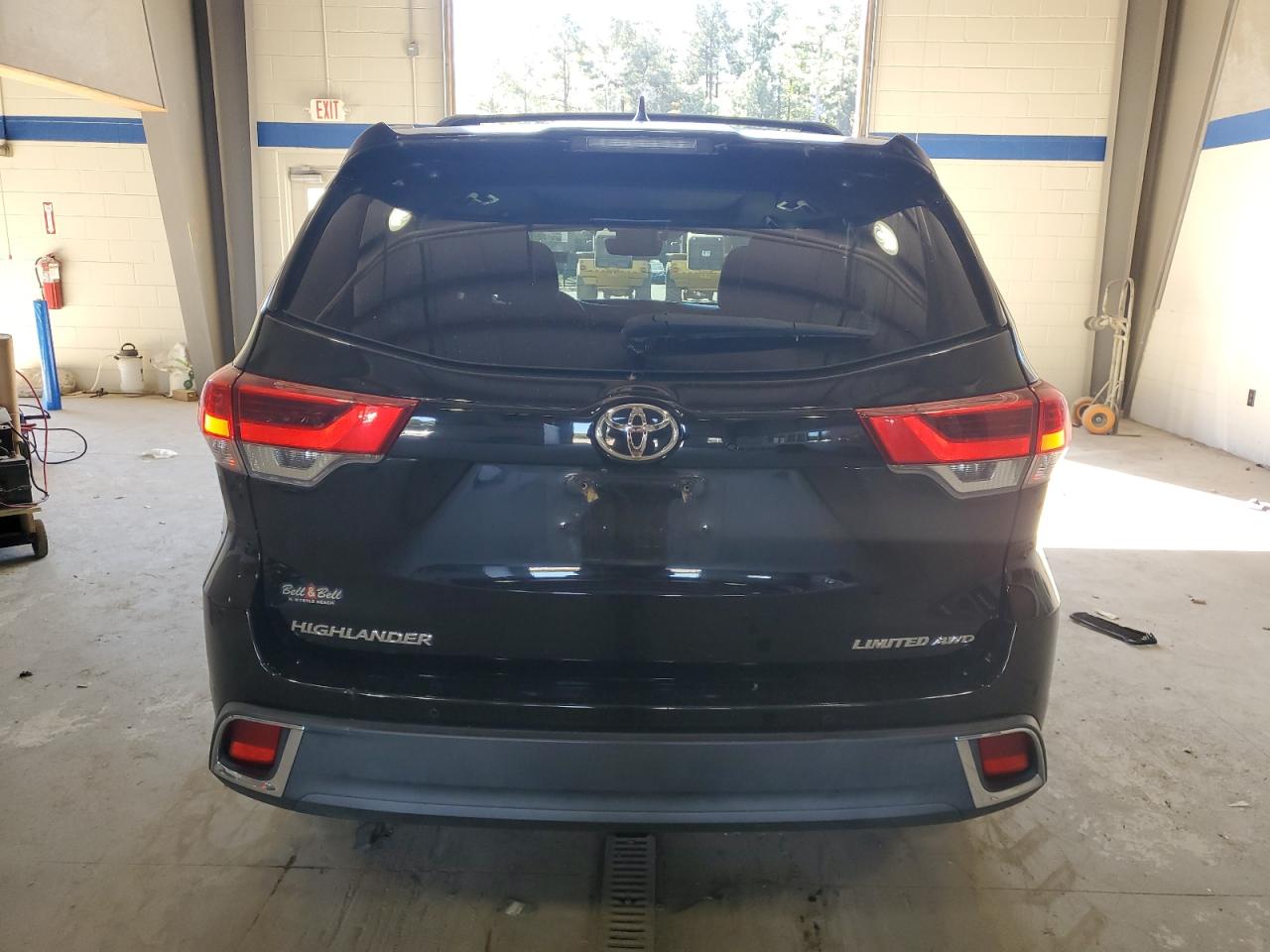 Автомобиль TOYOTA HIGHLANDER LIMITED 2019 | GrandCar Автомобиль TOYOTA HIGHLANDER LIMITED 2019 | GrandCar