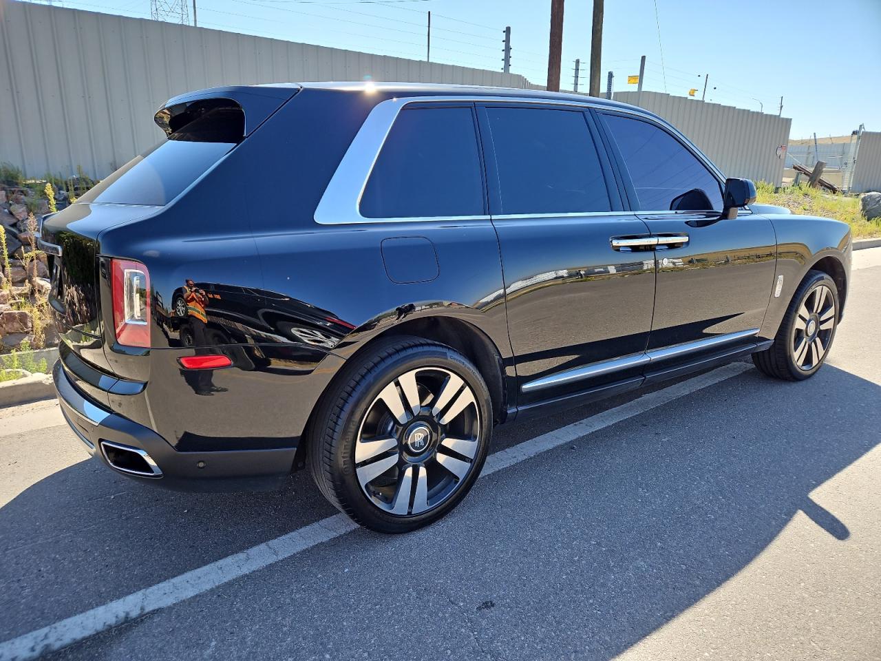 Автомобиль ROLLS-ROYCE CULLINAN 2022 | GrandCar Автомобиль ROLLS-ROYCE CULLINAN 2022 | GrandCar