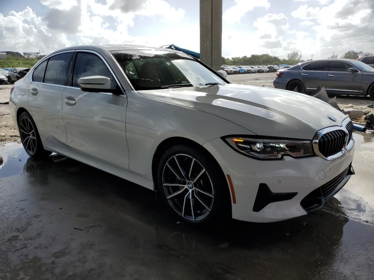Автомобиль BMW 330I 2019 | GrandCar