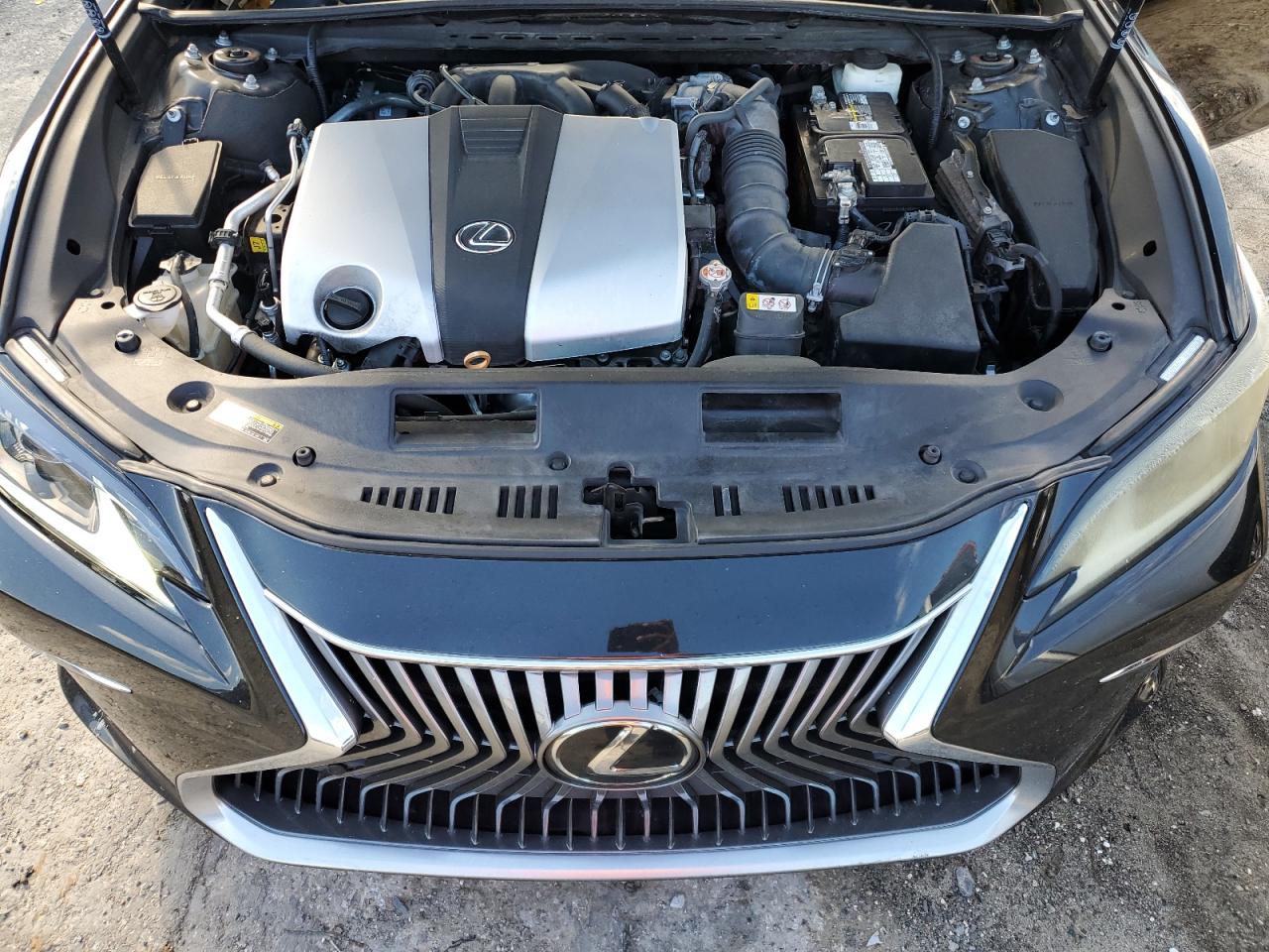 Автомобиль LEXUS ES 350 2019 | GrandCar Автомобиль LEXUS ES 350 2019 | GrandCar