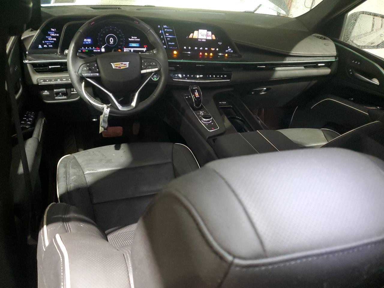 Автомобіль CADILLAC ESCALADE ESV SPORT 2024 | GrandCar Автомобіль CADILLAC ESCALADE ESV SPORT 2024 | GrandCar