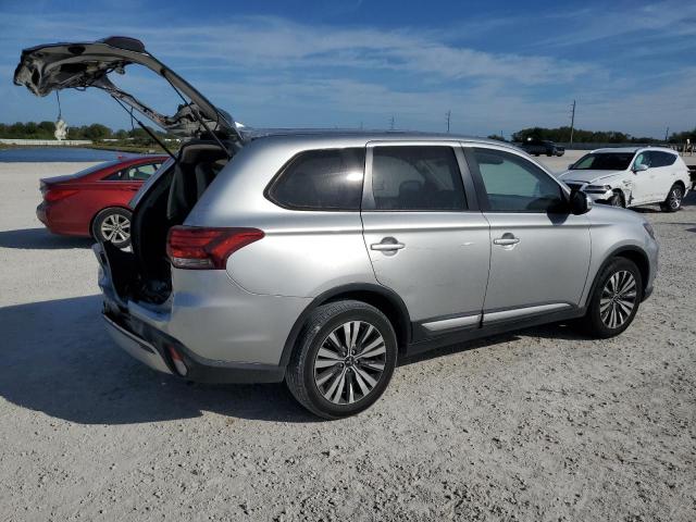 Автомобіль MITSUBISHI OUTLANDER SE 2020 | GrandCar Автомобіль MITSUBISHI OUTLANDER SE 2020 | GrandCar