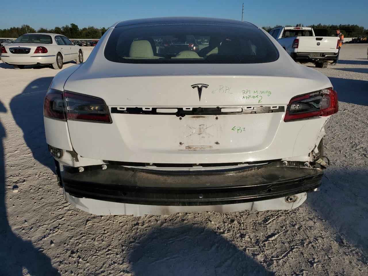 Автомобіль TESLA MODEL S 2022 | GrandCar Автомобіль TESLA MODEL S 2022 | GrandCar
