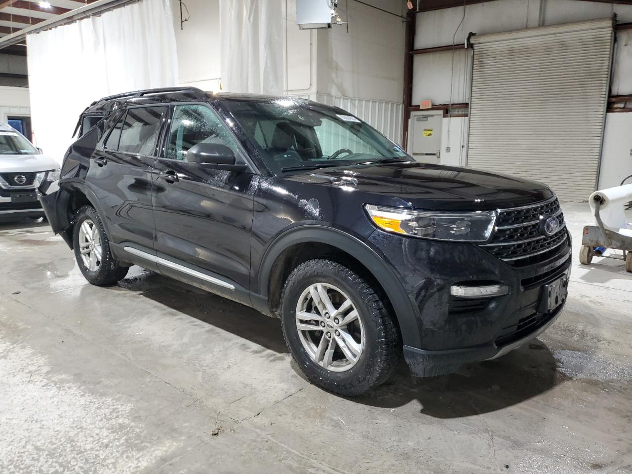 Автомобиль FORD EXPLORER XLT 2022 | GrandCar Автомобиль FORD EXPLORER XLT 2022 | GrandCar