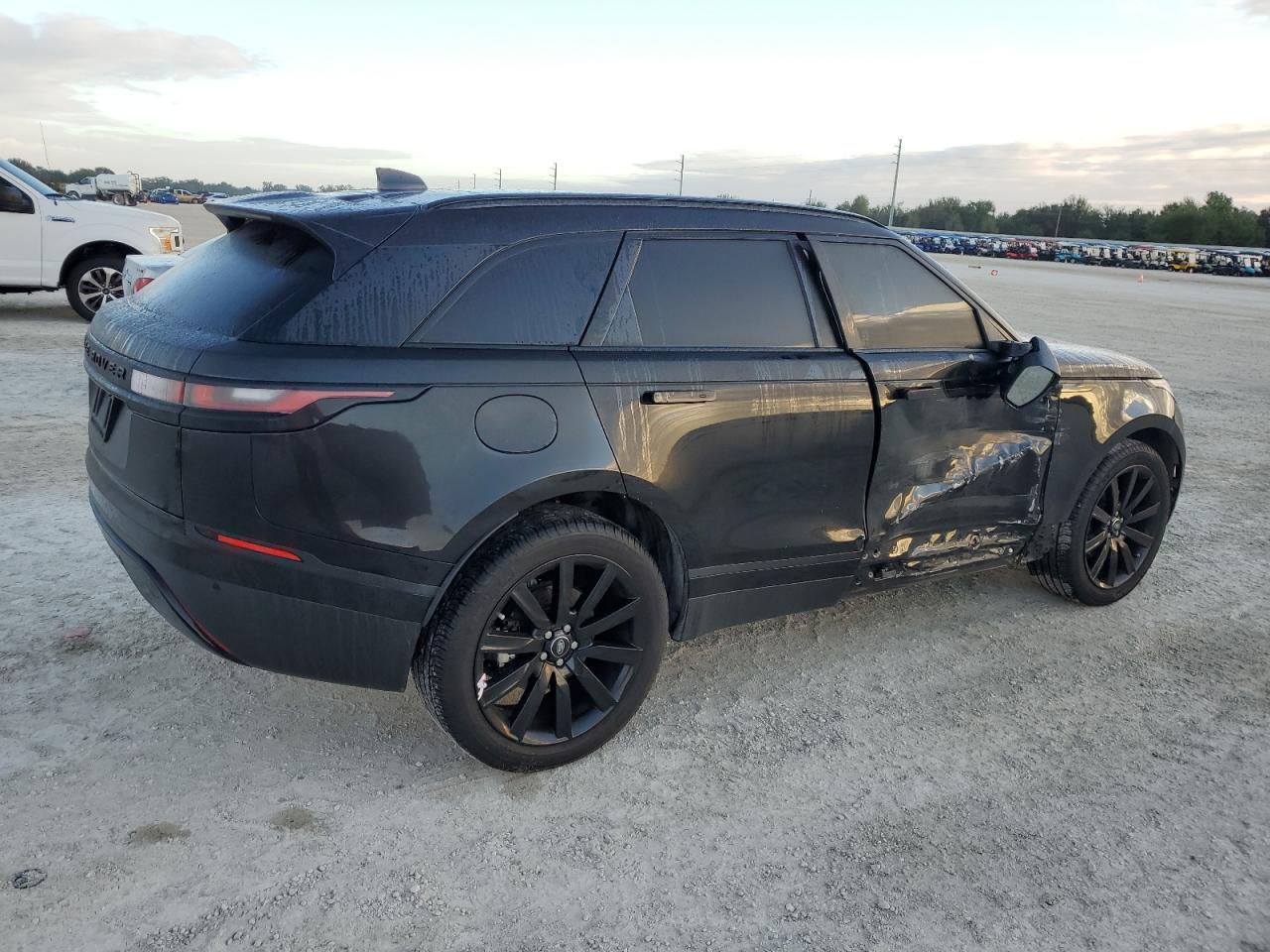 Автомобиль LAND ROVER RANGE ROVER VELAR S 2020 | GrandCar Автомобиль LAND ROVER RANGE ROVER VELAR S 2020 | GrandCar
