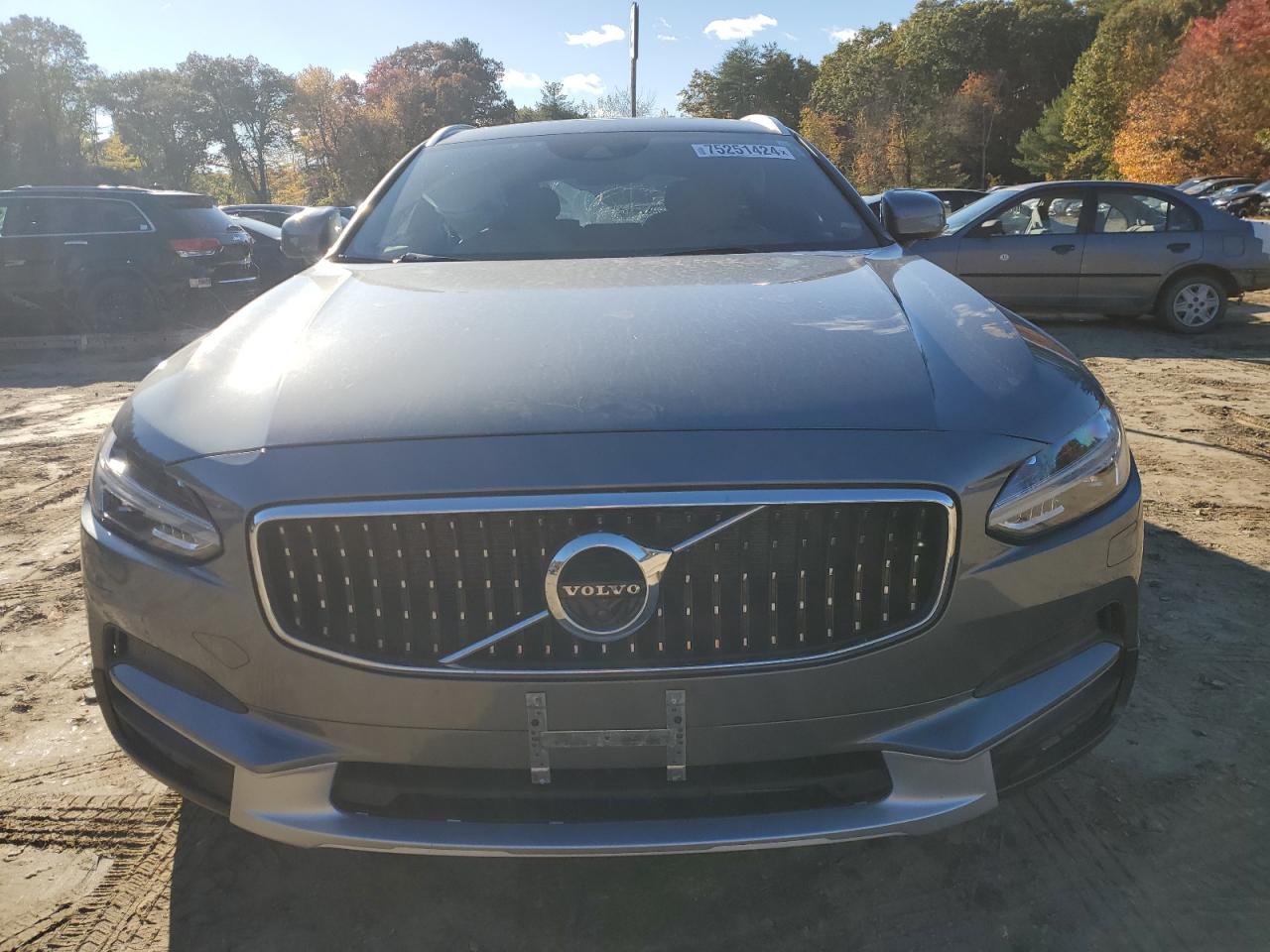 Автомобіль VOLVO V90 CROSS COUNTRY T6 INSCRIPTION 2020 | GrandCar Автомобіль VOLVO V90 CROSS COUNTRY T6 INSCRIPTION 2020 | GrandCar
