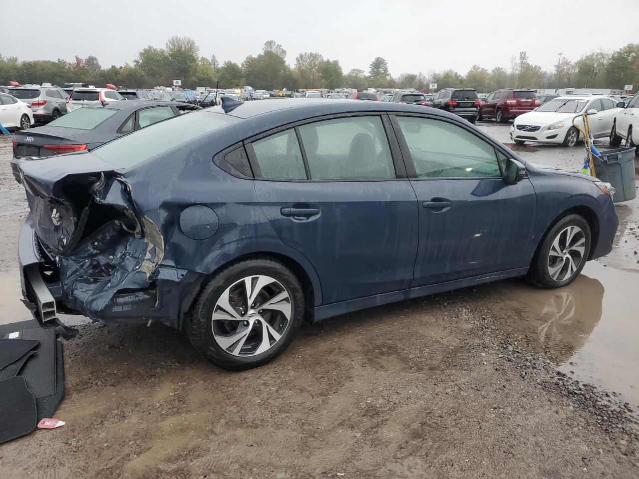 Автомобиль SUBARU LEGACY PREMIUM 2024 | GrandCar Автомобиль SUBARU LEGACY PREMIUM 2024 | GrandCar