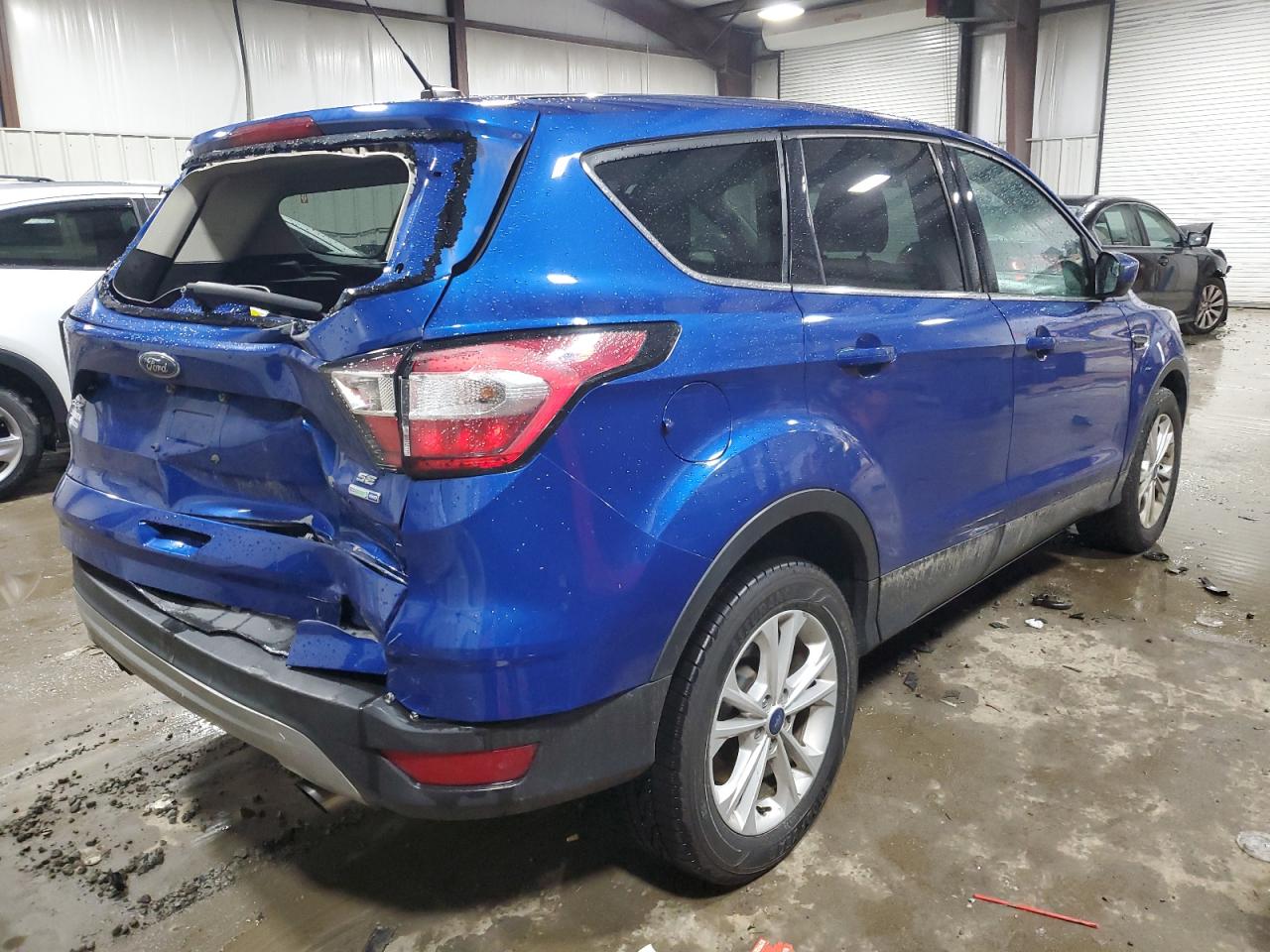 Автомобиль FORD ESCAPE SE 2017 | GrandCar Автомобиль FORD ESCAPE SE 2017 | GrandCar