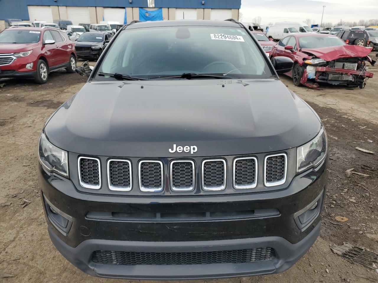 Автомобиль JEEP COMPASS LATITUDE 2018 | GrandCar Автомобиль JEEP COMPASS LATITUDE 2018 | GrandCar