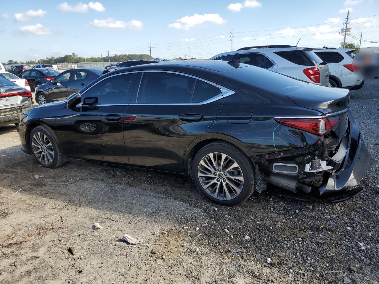 Автомобиль LEXUS ES 350 2019 | GrandCar Автомобиль LEXUS ES 350 2019 | GrandCar