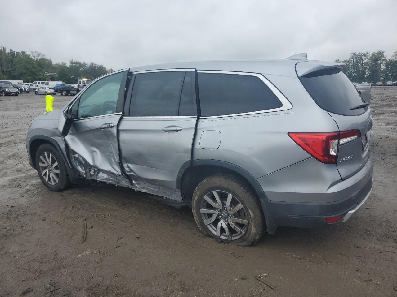 Автомобиль HONDA PILOT EX 2021 | GrandCar Автомобиль HONDA PILOT EX 2021 | GrandCar