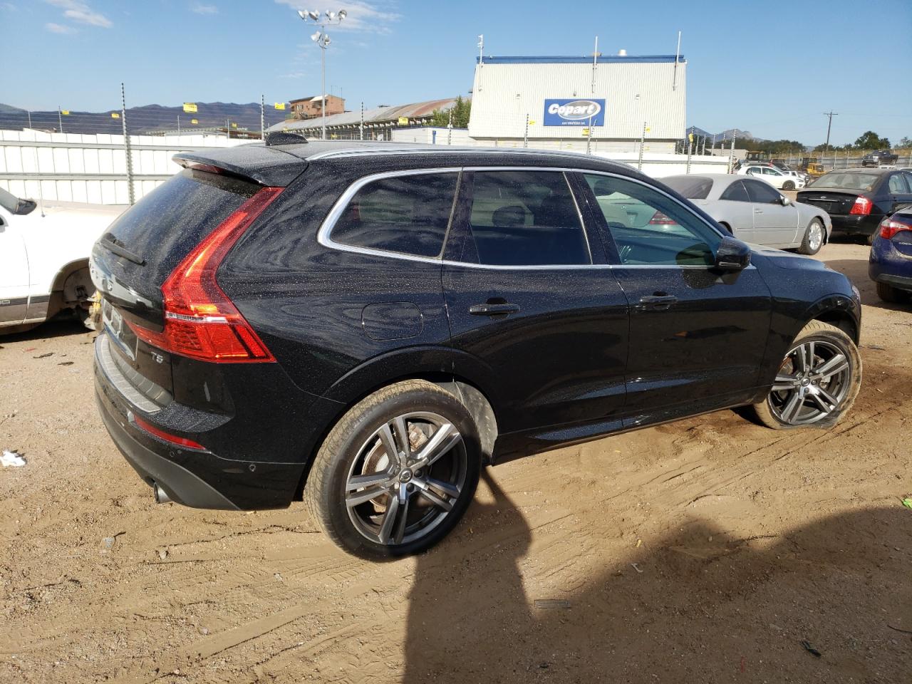 Автомобиль VOLVO XC60 T5 MOMENTUM 2019 | GrandCar Автомобиль VOLVO XC60 T5 MOMENTUM 2019 | GrandCar