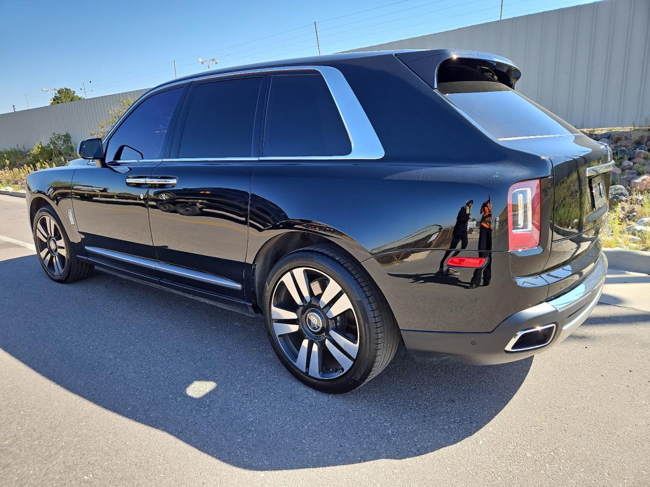 Автомобиль ROLLS-ROYCE CULLINAN 2022 | GrandCar Автомобиль ROLLS-ROYCE CULLINAN 2022 | GrandCar