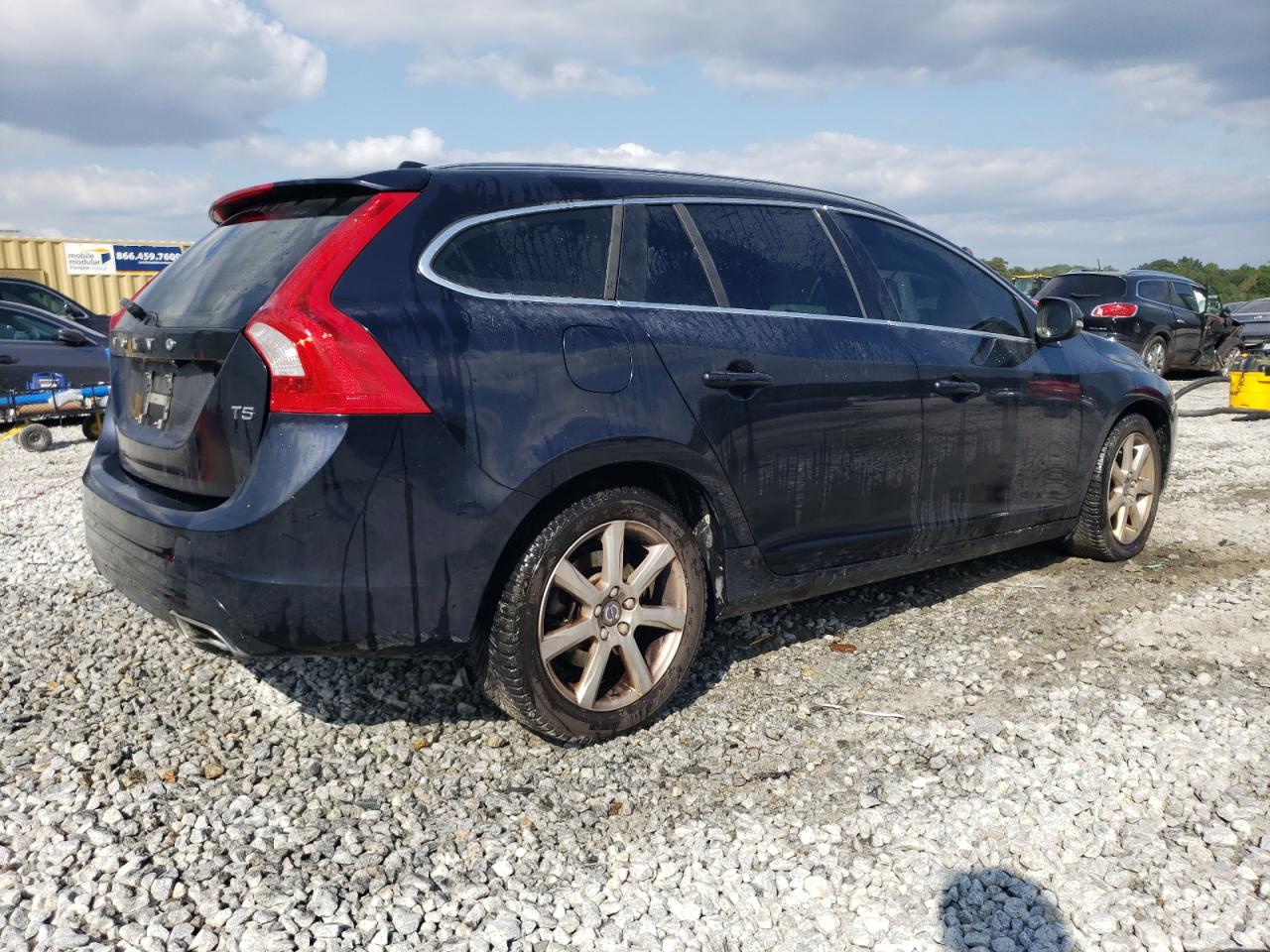 Автомобиль VOLVO V60 T5 PREMIER 2016 | GrandCar Автомобиль VOLVO V60 T5 PREMIER 2016 | GrandCar