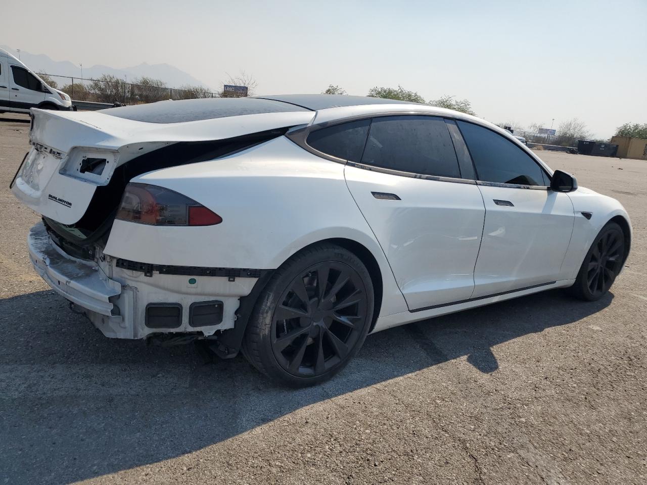 Автомобиль TESLA MODEL S 2020 | GrandCar Автомобиль TESLA MODEL S 2020 | GrandCar