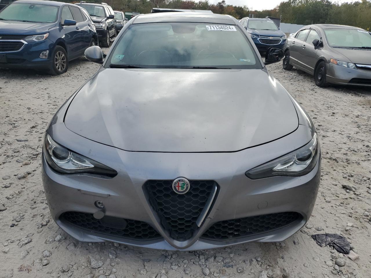 Автомобіль ALFA ROMEO GIULIA Q4 2017 | GrandCar Автомобіль ALFA ROMEO GIULIA Q4 2017 | GrandCar