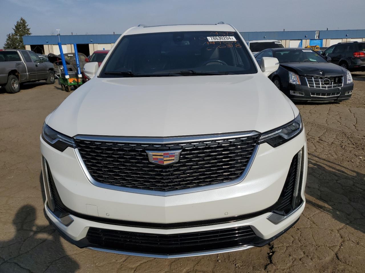 Автомобиль CADILLAC XT6 PREMIUM LUXURY 2022 | GrandCar Автомобиль CADILLAC XT6 PREMIUM LUXURY 2022 | GrandCar