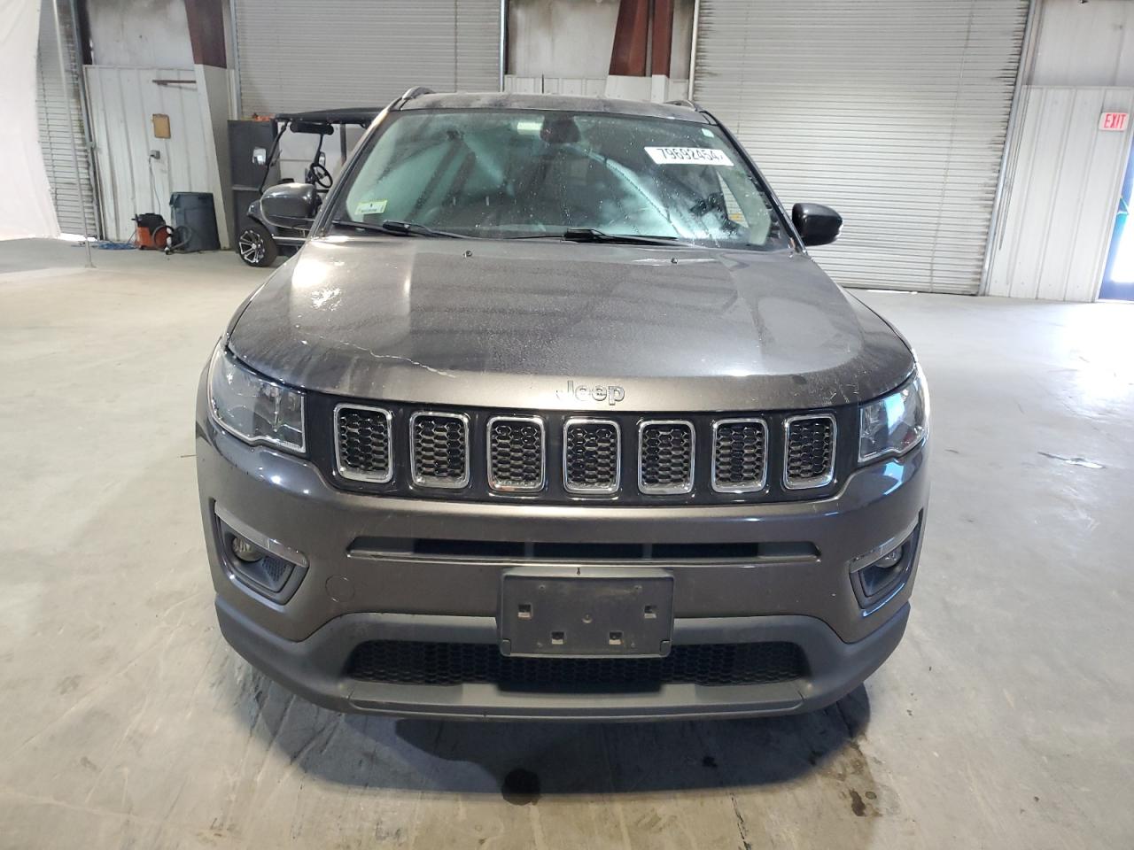 Автомобиль JEEP COMPASS LATITUDE 2018 | GrandCar Автомобиль JEEP COMPASS LATITUDE 2018 | GrandCar