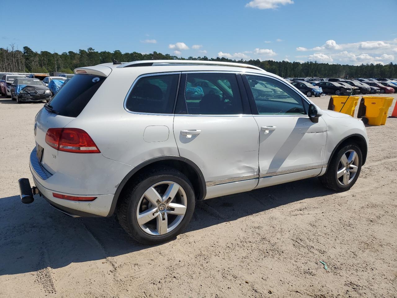 Автомобиль VOLKSWAGEN TOUAREG V6 2014 | GrandCar Автомобиль VOLKSWAGEN TOUAREG V6 2014 | GrandCar
