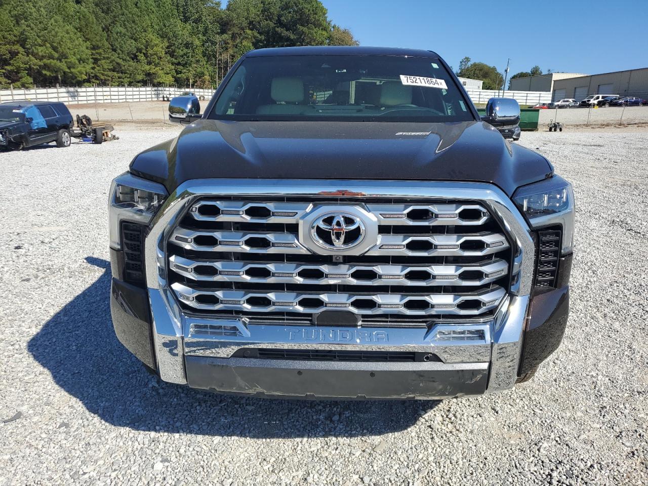 Автомобіль TOYOTA TUNDRA CREWMAX PLATINUM 2024 | GrandCar Автомобіль TOYOTA TUNDRA CREWMAX PLATINUM 2024 | GrandCar