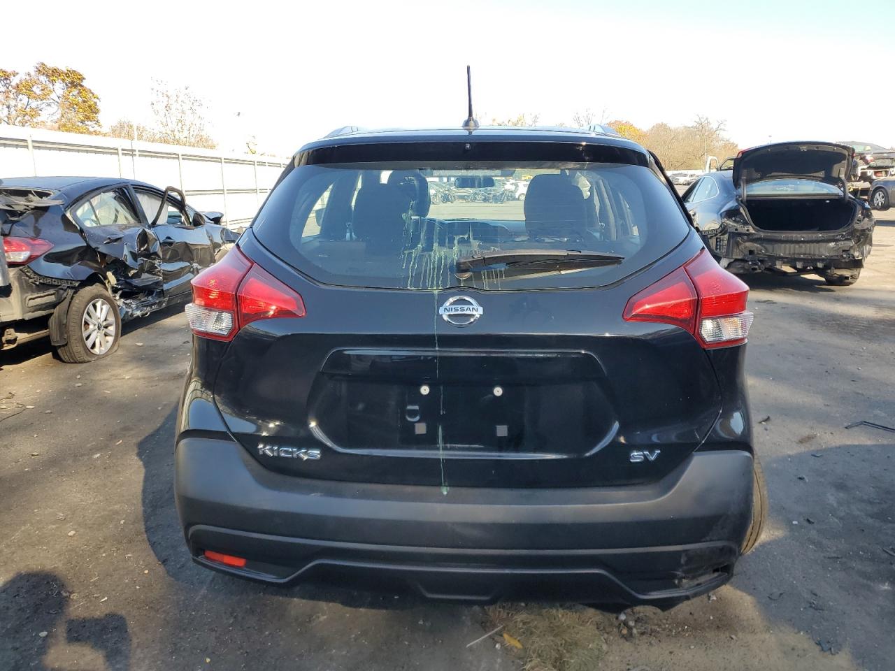Автомобиль NISSAN KICKS S 2018 | GrandCar Автомобиль NISSAN KICKS S 2018 | GrandCar