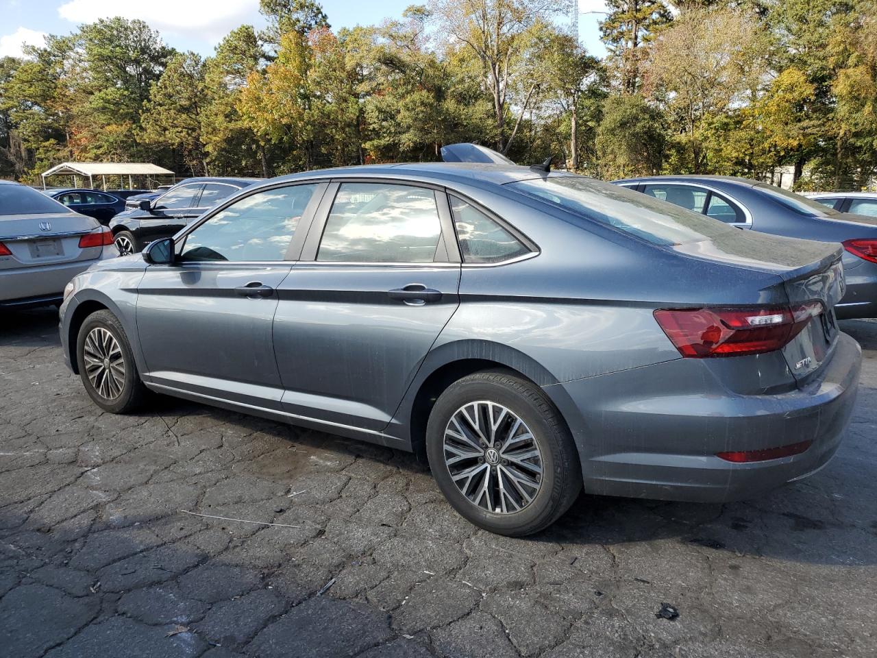 Автомобиль VOLKSWAGEN JETTA S 2020 | GrandCar Автомобиль VOLKSWAGEN JETTA S 2020 | GrandCar