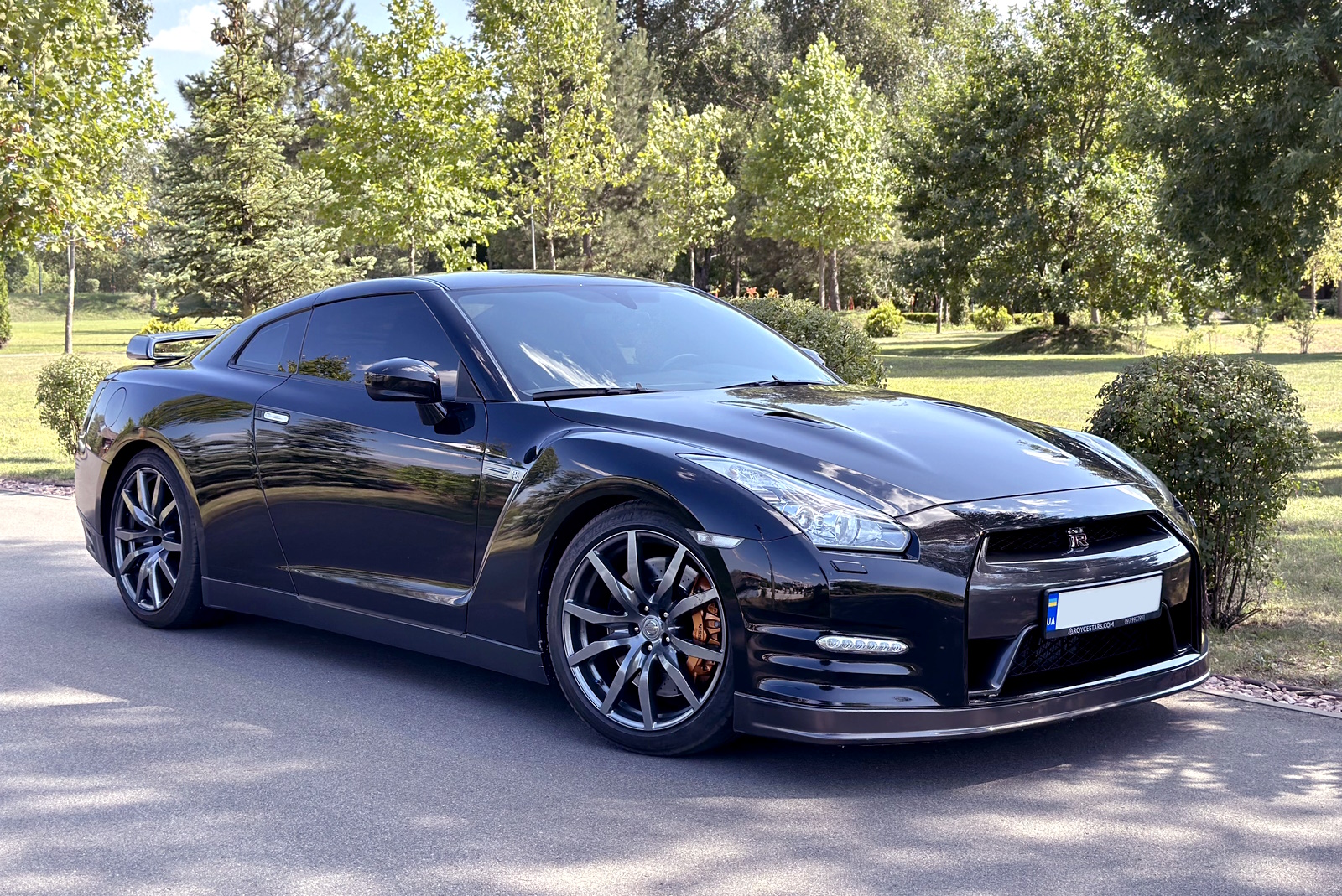 Nissan GT-R