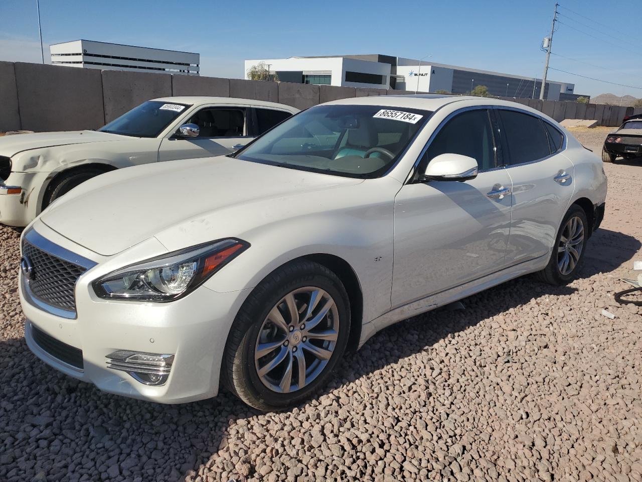 Автомобиль INFINITI Q70 LUXE 2019 | GrandCar