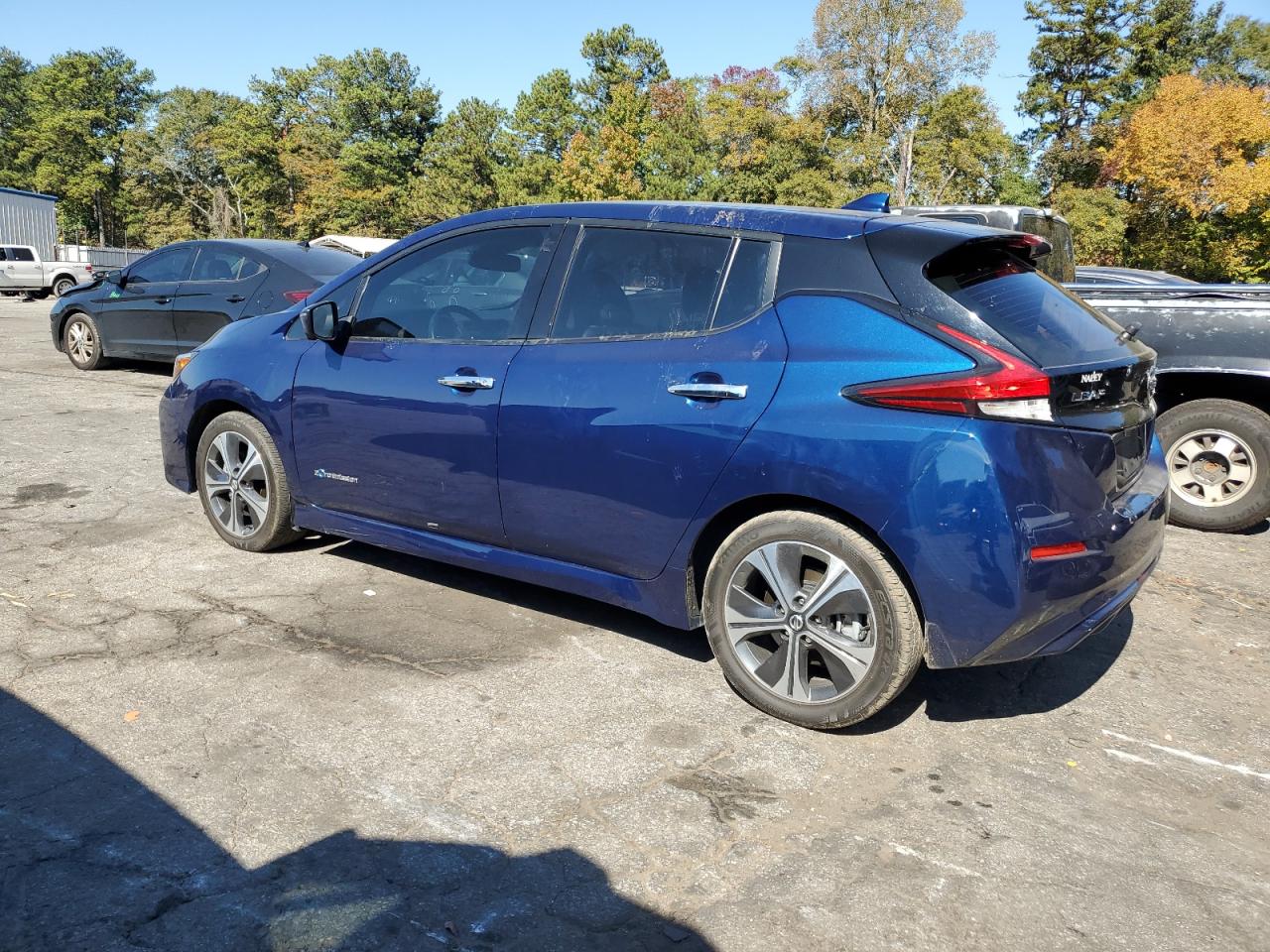 Автомобиль NISSAN LEAF S 2018 | GrandCar Автомобиль NISSAN LEAF S 2018 | GrandCar