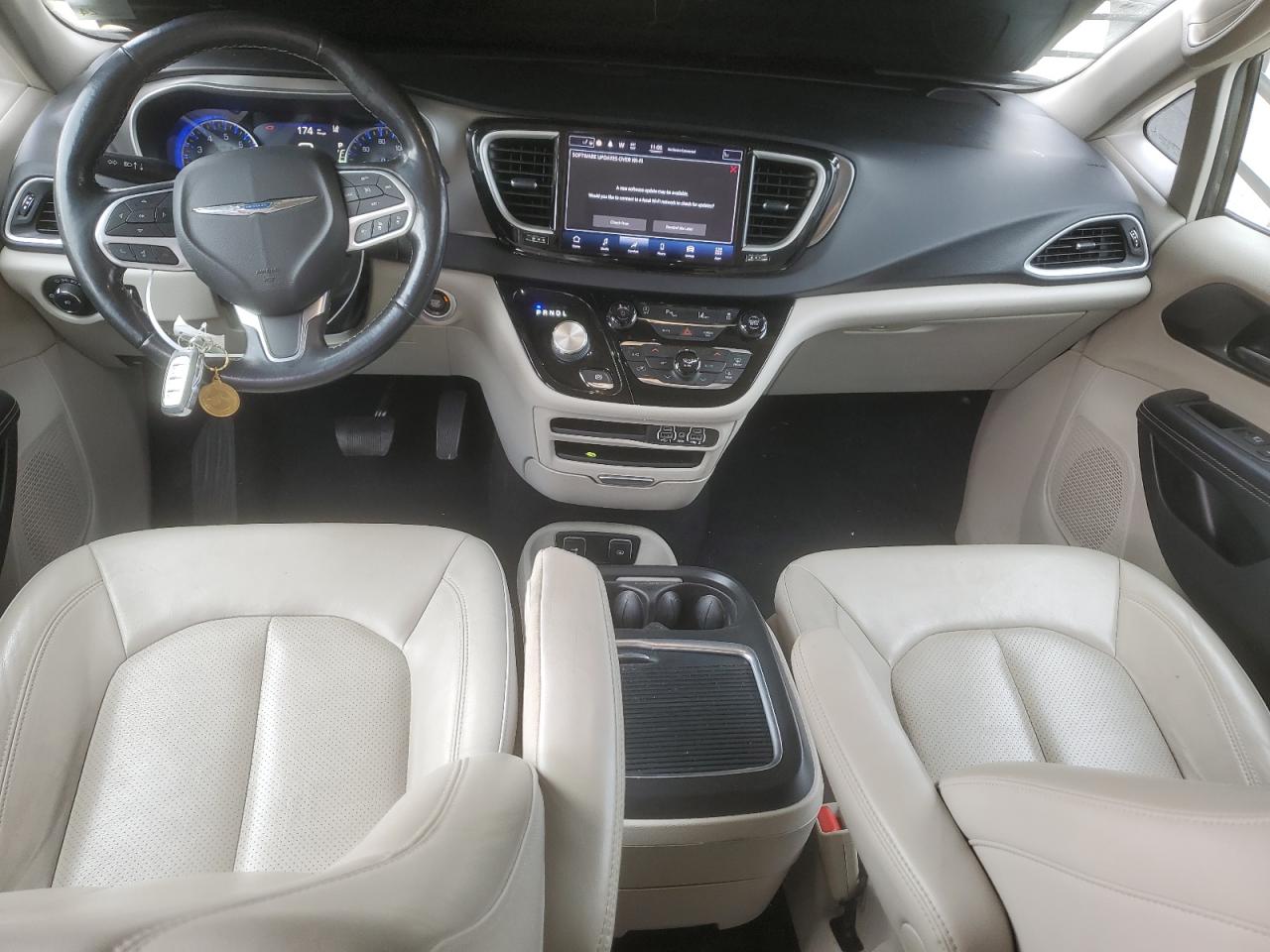 Автомобіль CHRYSLER PACIFICA TOURING L 2021 | GrandCar Автомобіль CHRYSLER PACIFICA TOURING L 2021 | GrandCar