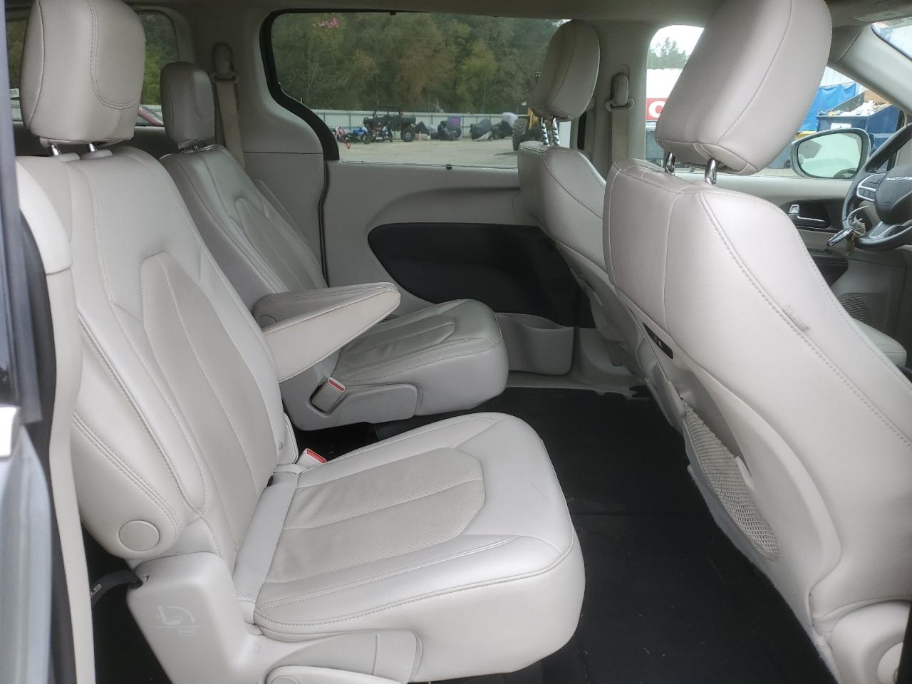 Автомобіль CHRYSLER PACIFICA TOURING L 2021 | GrandCar Автомобіль CHRYSLER PACIFICA TOURING L 2021 | GrandCar