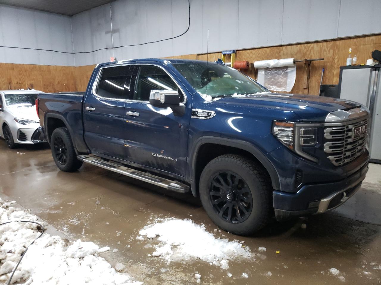 Автомобиль GMC SIERRA K1500 DENALI 2022 | GrandCar