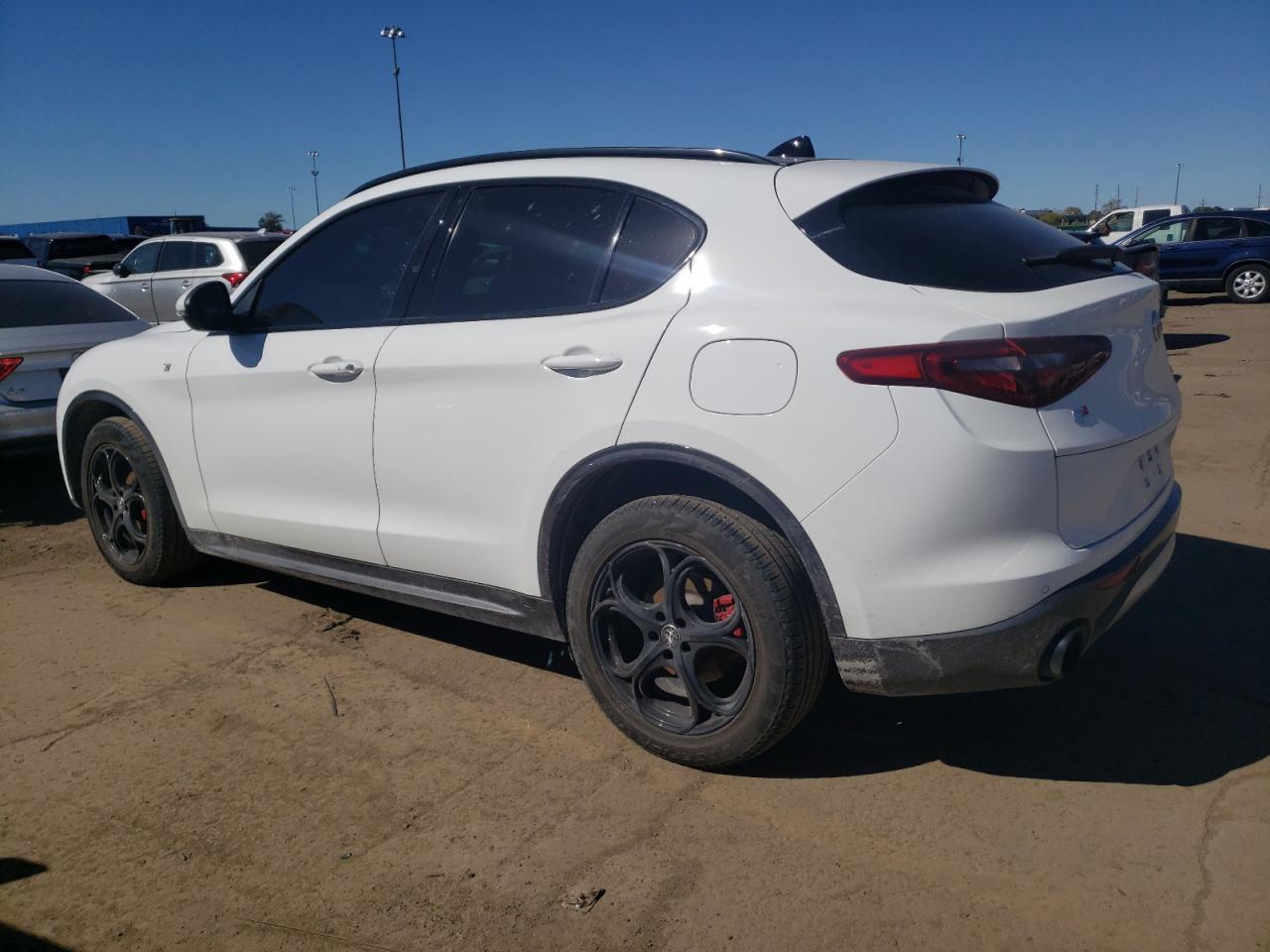 Автомобіль ALFA ROMEO STELVIO TI 2022 | GrandCar Автомобіль ALFA ROMEO STELVIO TI 2022 | GrandCar