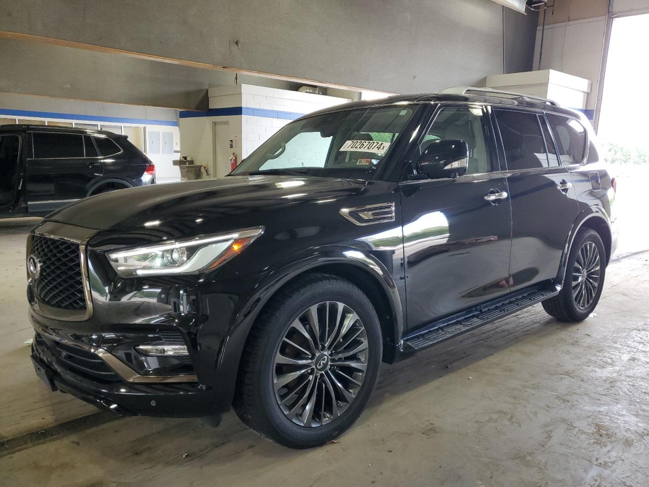 Автомобиль INFINITI QX80 LUXE 2021 | GrandCar