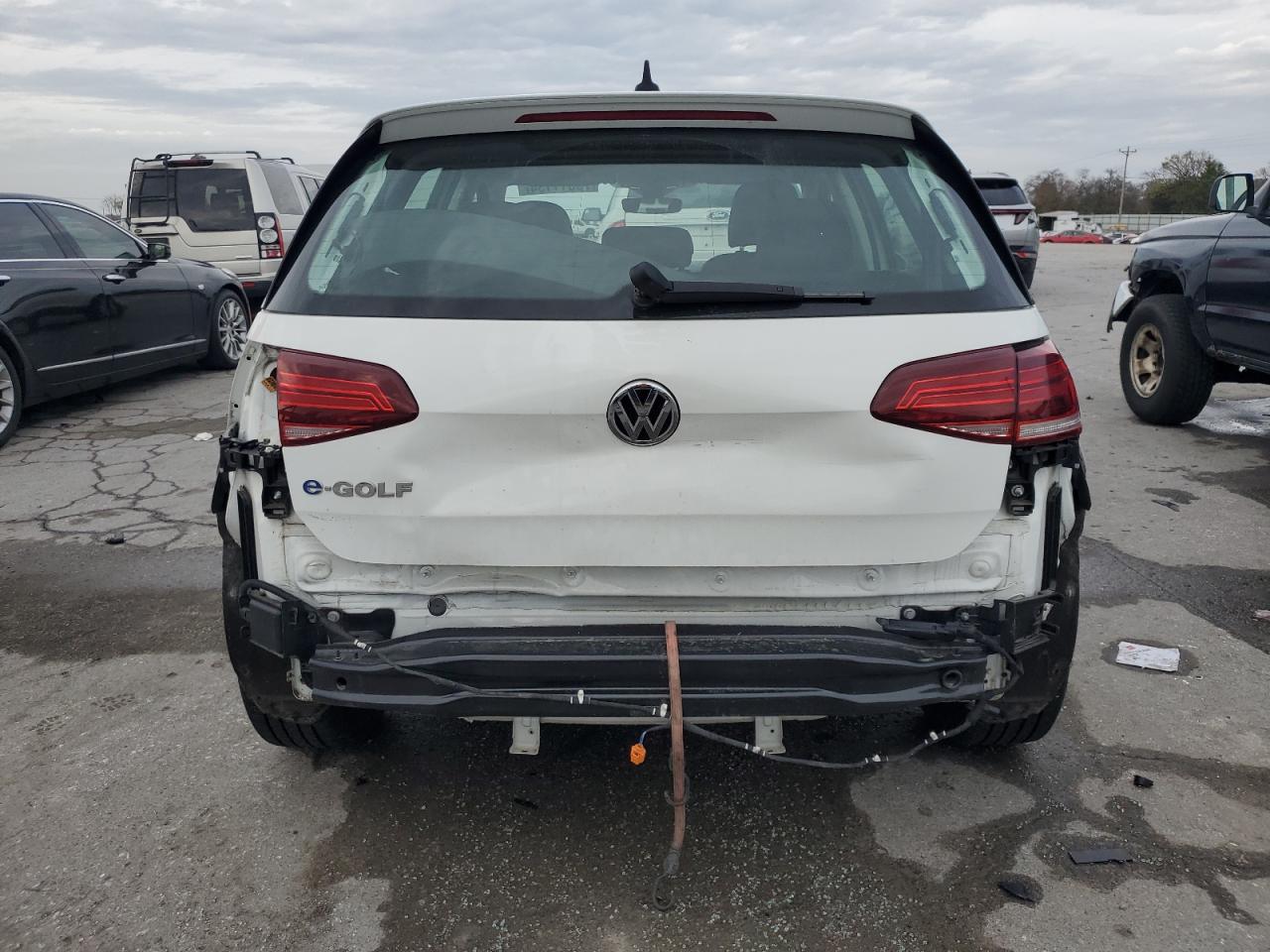 Автомобиль VOLKSWAGEN E-GOLF SEL PREMIUM 2019 | GrandCar Автомобиль VOLKSWAGEN E-GOLF SEL PREMIUM 2019 | GrandCar