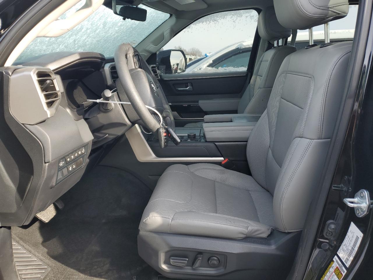 Автомобіль TOYOTA SEQUOIA SR5 2023 | GrandCar Автомобіль TOYOTA SEQUOIA SR5 2023 | GrandCar