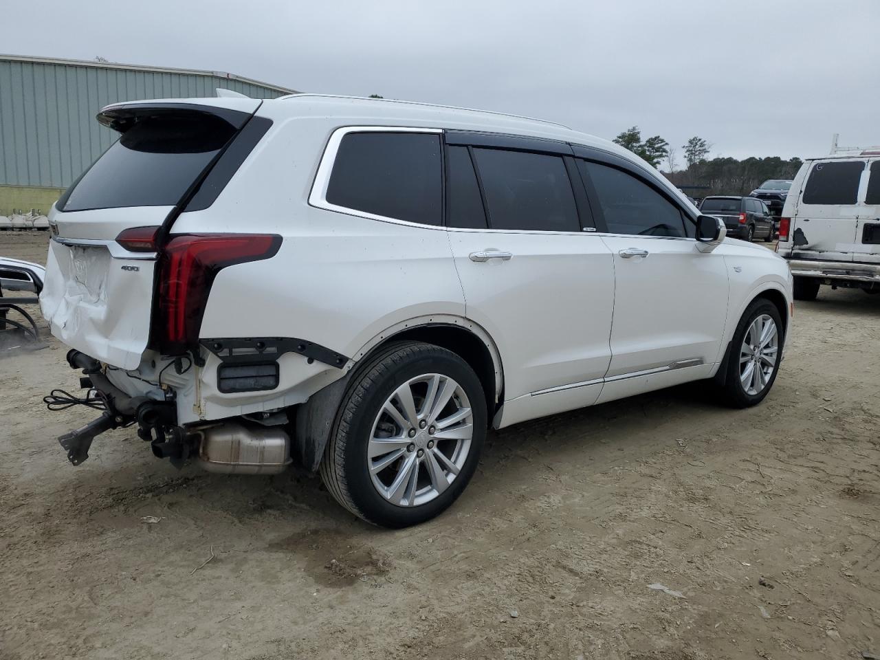 Автомобиль CADILLAC XT6 PREMIUM LUXURY 2021 | GrandCar Автомобиль CADILLAC XT6 PREMIUM LUXURY 2021 | GrandCar