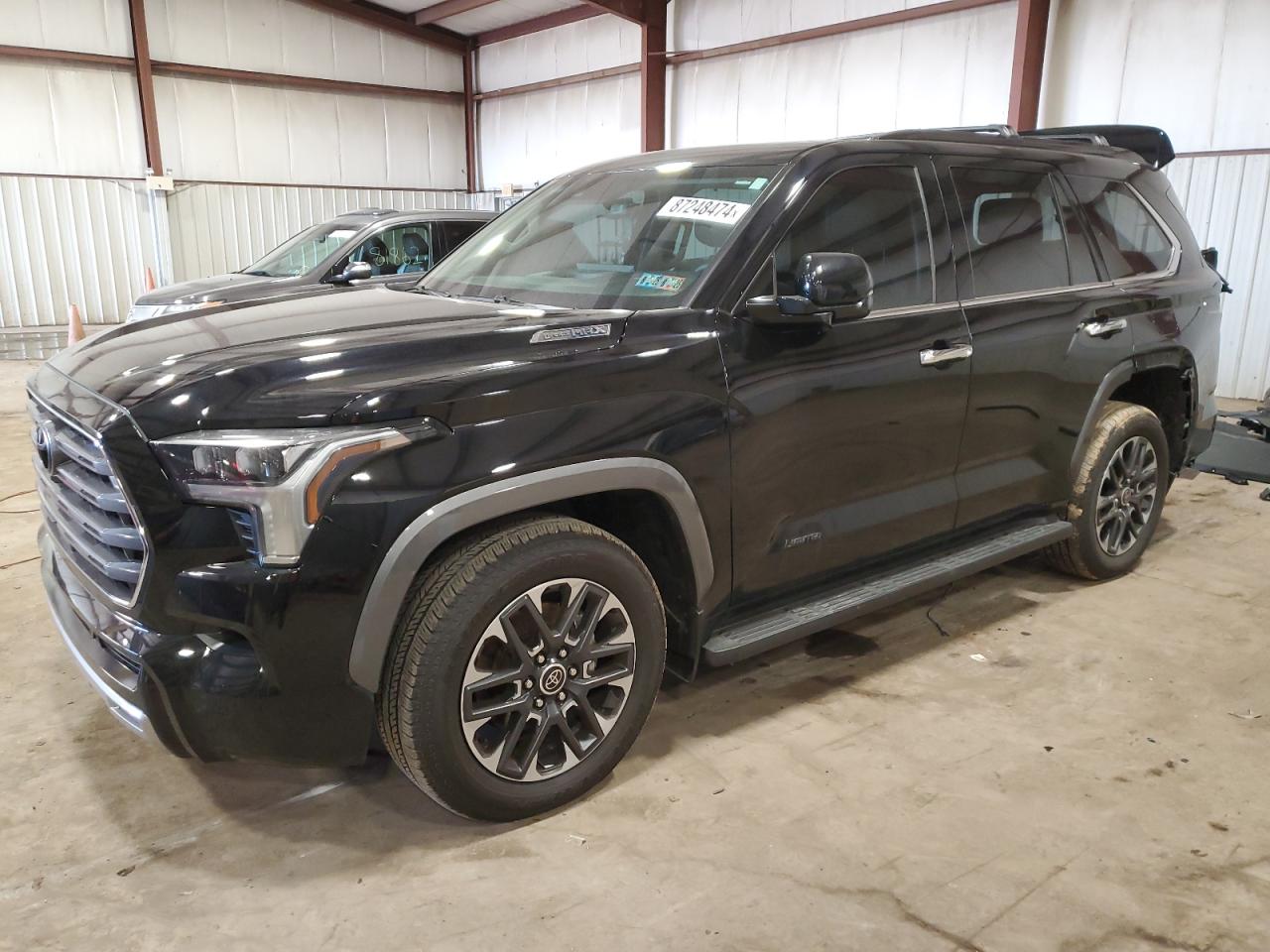 Автомобиль TOYOTA SEQUOIA SR5 2023 | GrandCar