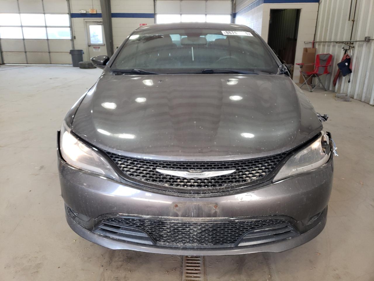 Автомобиль CHRYSLER 200 S 2015 | GrandCar Автомобиль CHRYSLER 200 S 2015 | GrandCar
