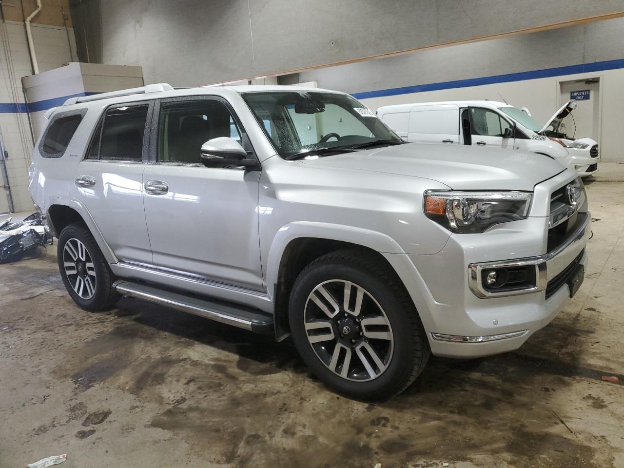 Автомобиль TOYOTA 4RUNNER LIMITED 2023 | GrandCar