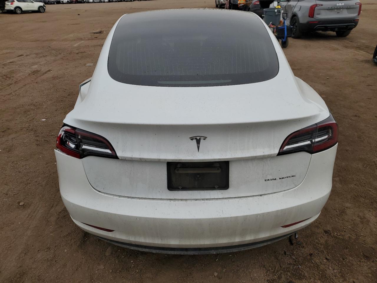 Автомобіль TESLA MODEL 3 2020 | GrandCar Автомобіль TESLA MODEL 3 2020 | GrandCar