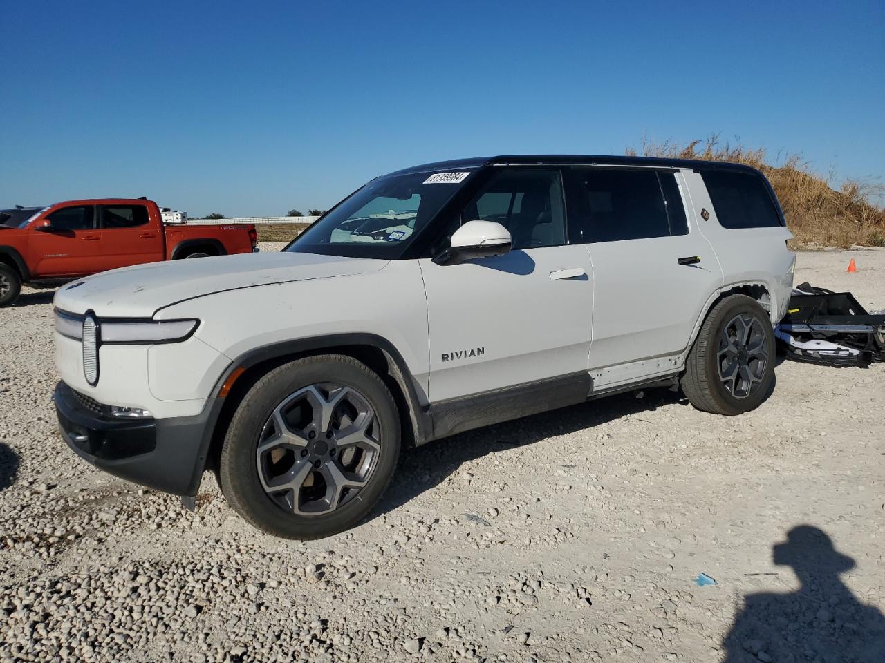 Автомобиль RIVIAN R1S ADVENTURE 2023 | GrandCar