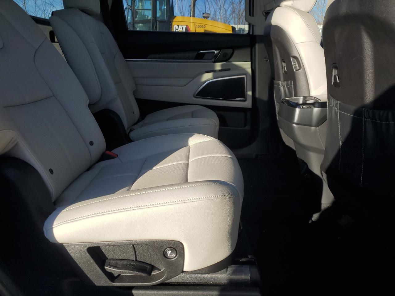 Автомобиль KIA TELLURIDE SX 2024 | GrandCar Автомобиль KIA TELLURIDE SX 2024 | GrandCar