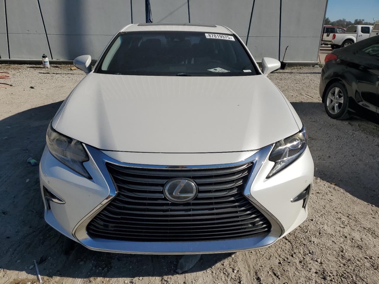 Автомобіль LEXUS ES 350 2017 | GrandCar Автомобіль LEXUS ES 350 2017 | GrandCar