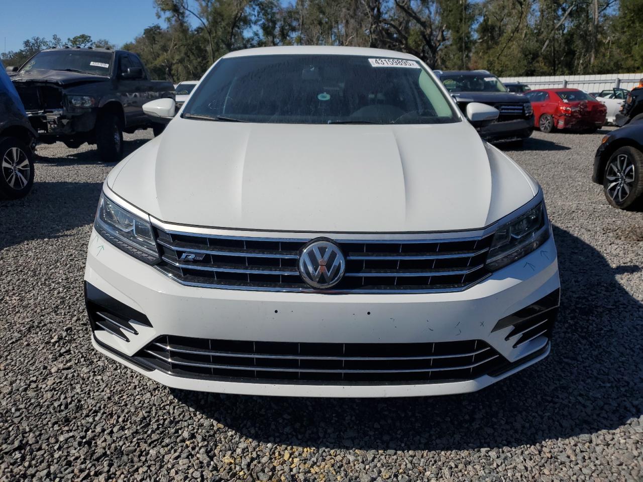 Автомобиль VOLKSWAGEN PASSAT R-LINE 2017 | GrandCar Автомобиль VOLKSWAGEN PASSAT R-LINE 2017 | GrandCar