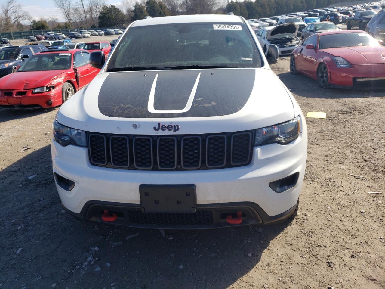 Автомобіль JEEP GRAND CHEROKEE TRAILHAWK 2019 | GrandCar Автомобіль JEEP GRAND CHEROKEE TRAILHAWK 2019 | GrandCar